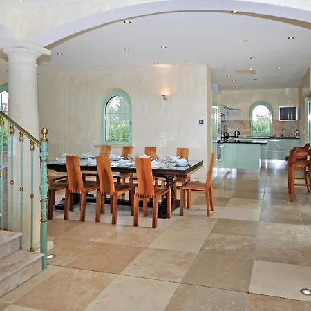 Gorgeous In Raphael * Saint-Raphaël